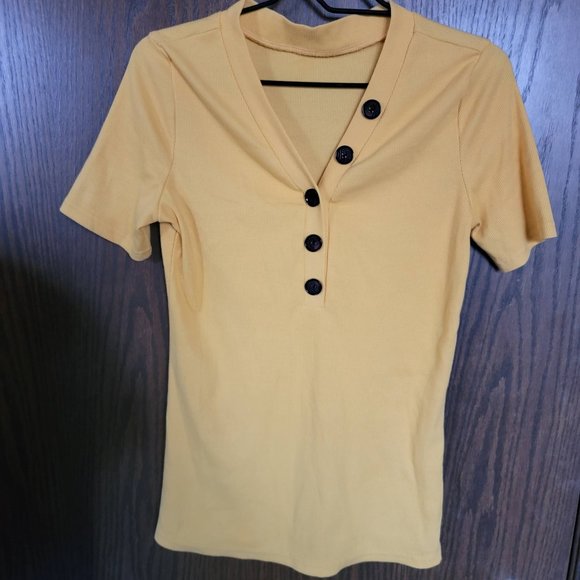 Bright Yellow Asymmetric Button Stretch Tee Size Medium Unbranded - Picture 6 of 9